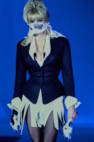 Look 20